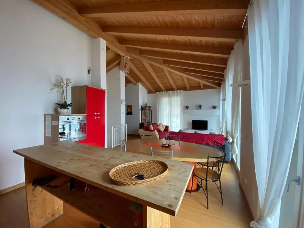 Luxury Attico With Big Terrace Apartment Argegno