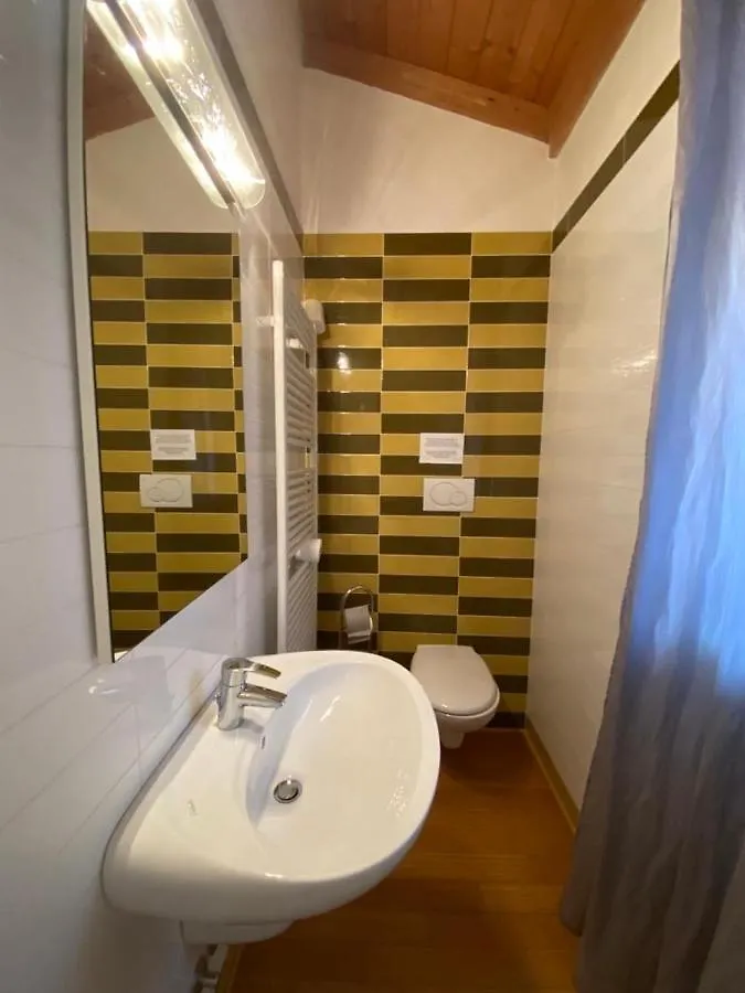 Luxury Attico With Big Terrace Apartment Argegno