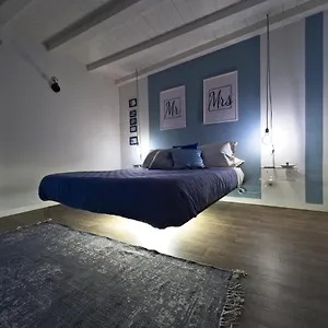 Light Blue Aria Argegno